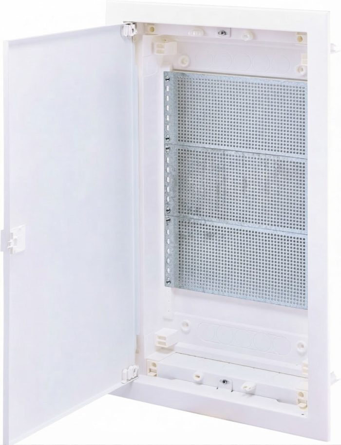 Щит металопластиковий ECG42 MEDIA-PT (перф.панель, пластик.проз.дверця) IP40 ETI